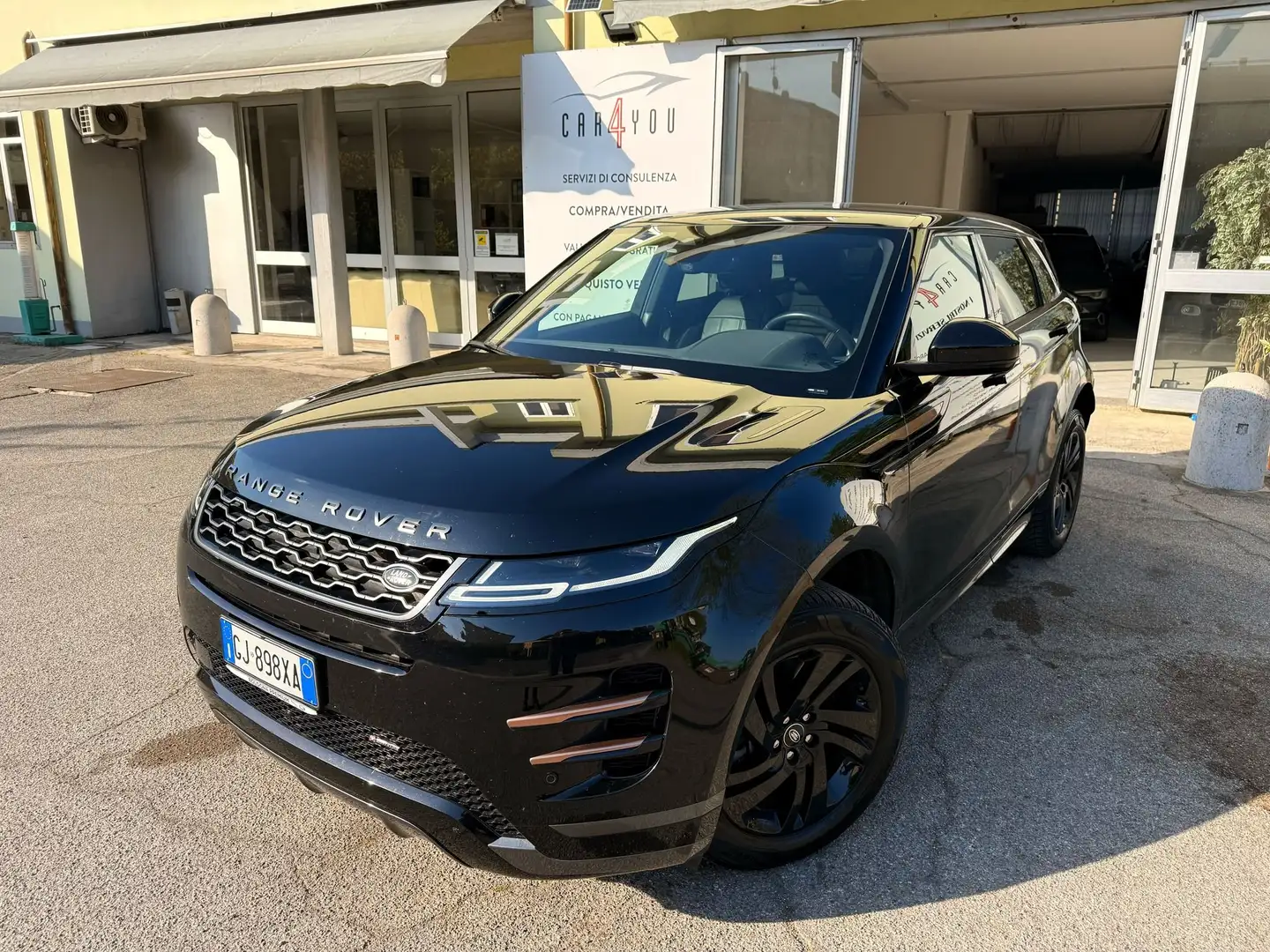 Land Rover Range Rover Evoque Evoque 2.0d Gangio TRAINO mhev R-Dynamic awd Negro - 1