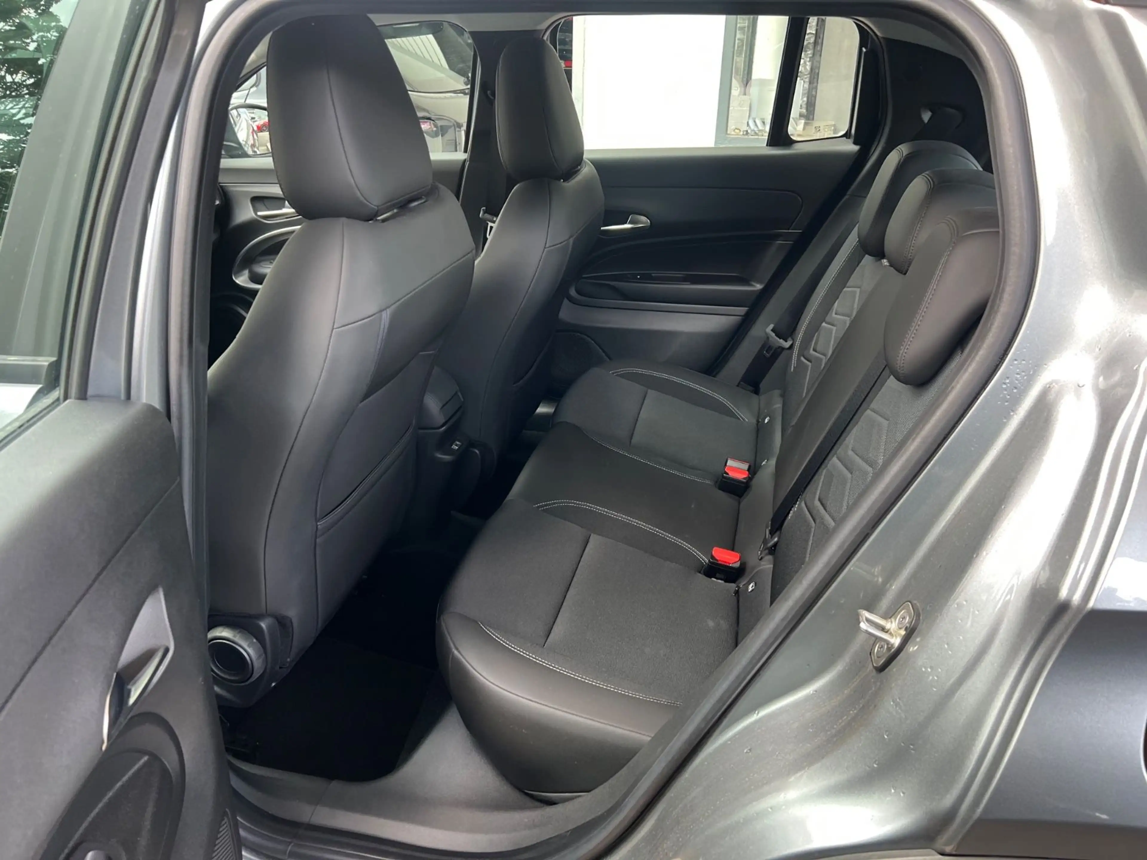 Jeep Avenger Longitud*nur.14.597KM*CARPLAY*SHZ*1J GAR — photo 9