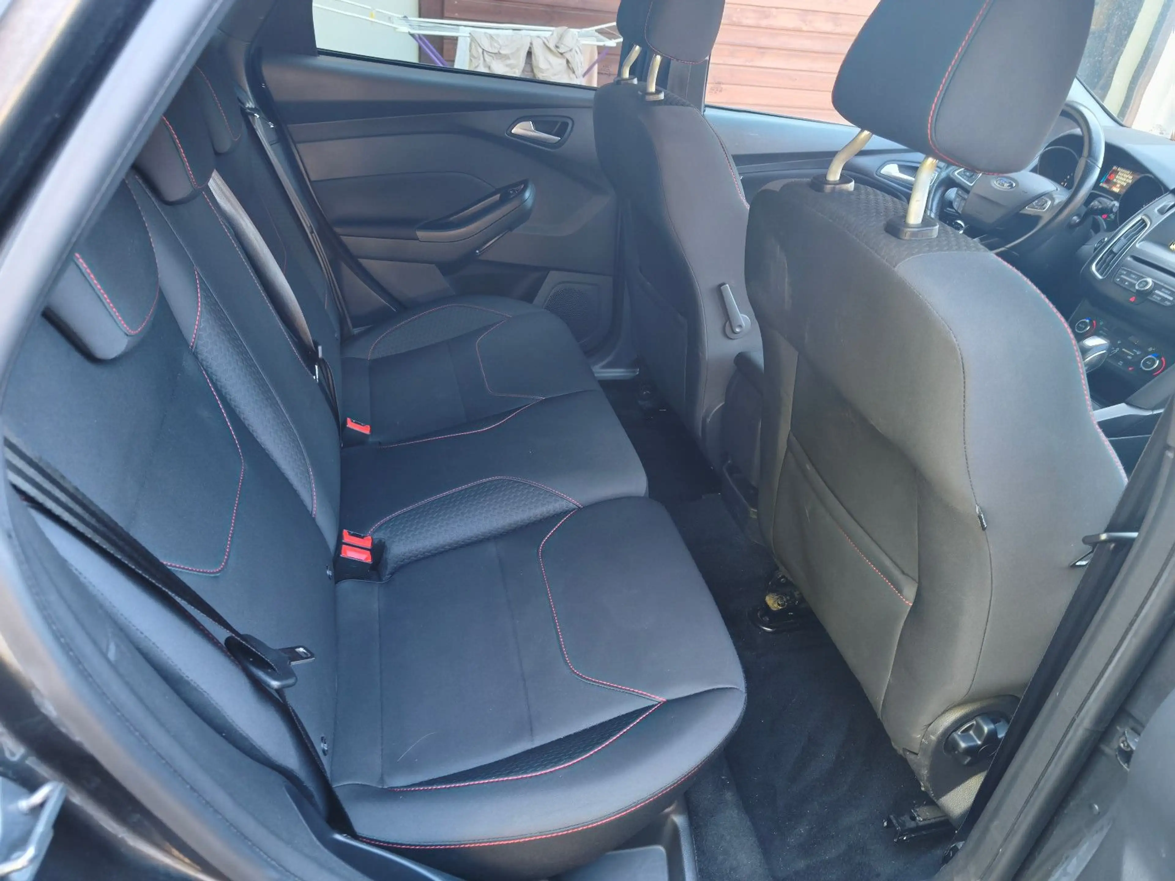 Ford Focus Turnier ST-Line/Aut./Scheckheft/1.Hand — photo 11