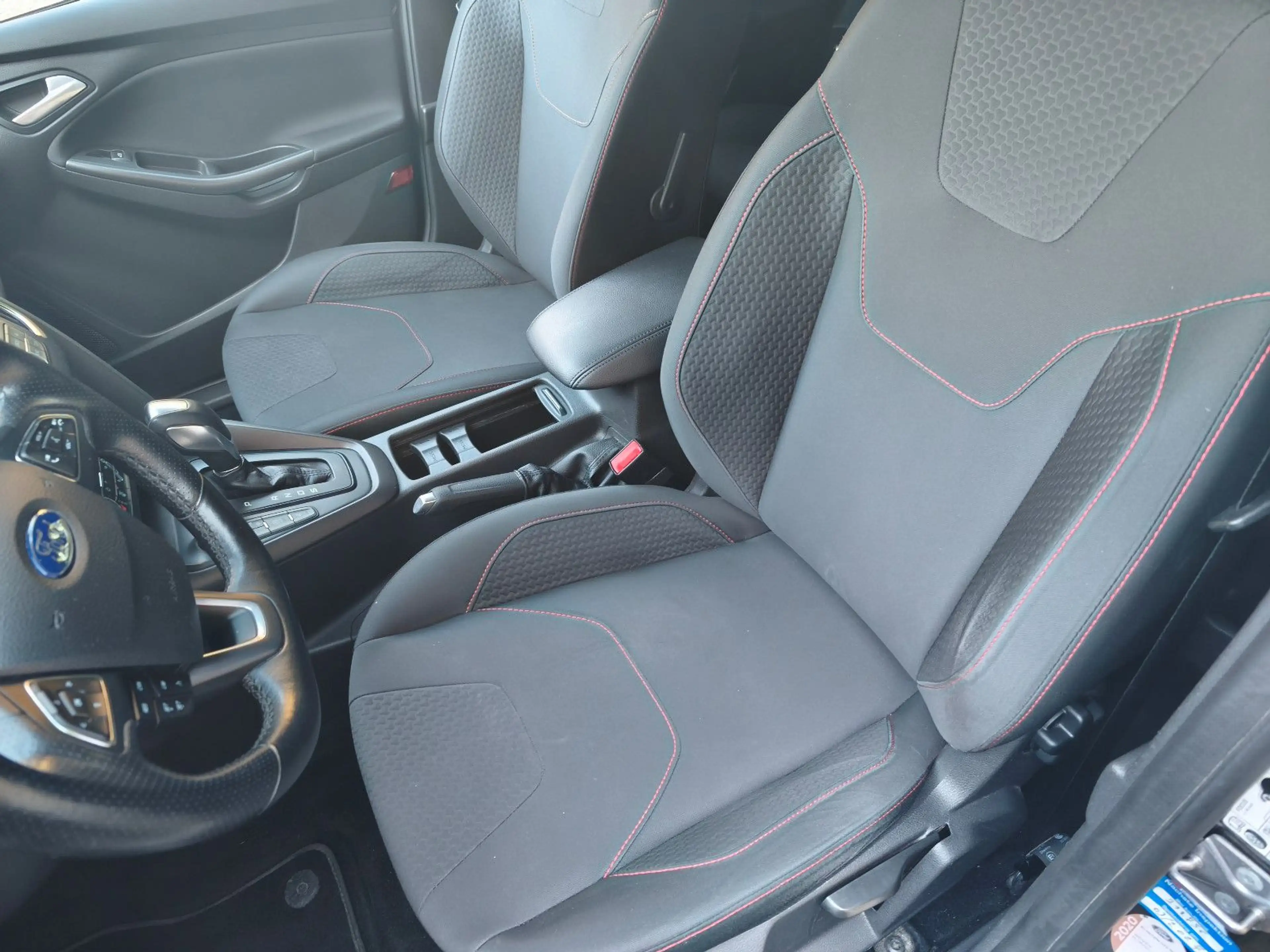 Ford Focus Turnier ST-Line/Aut./Scheckheft/1.Hand — photo 10