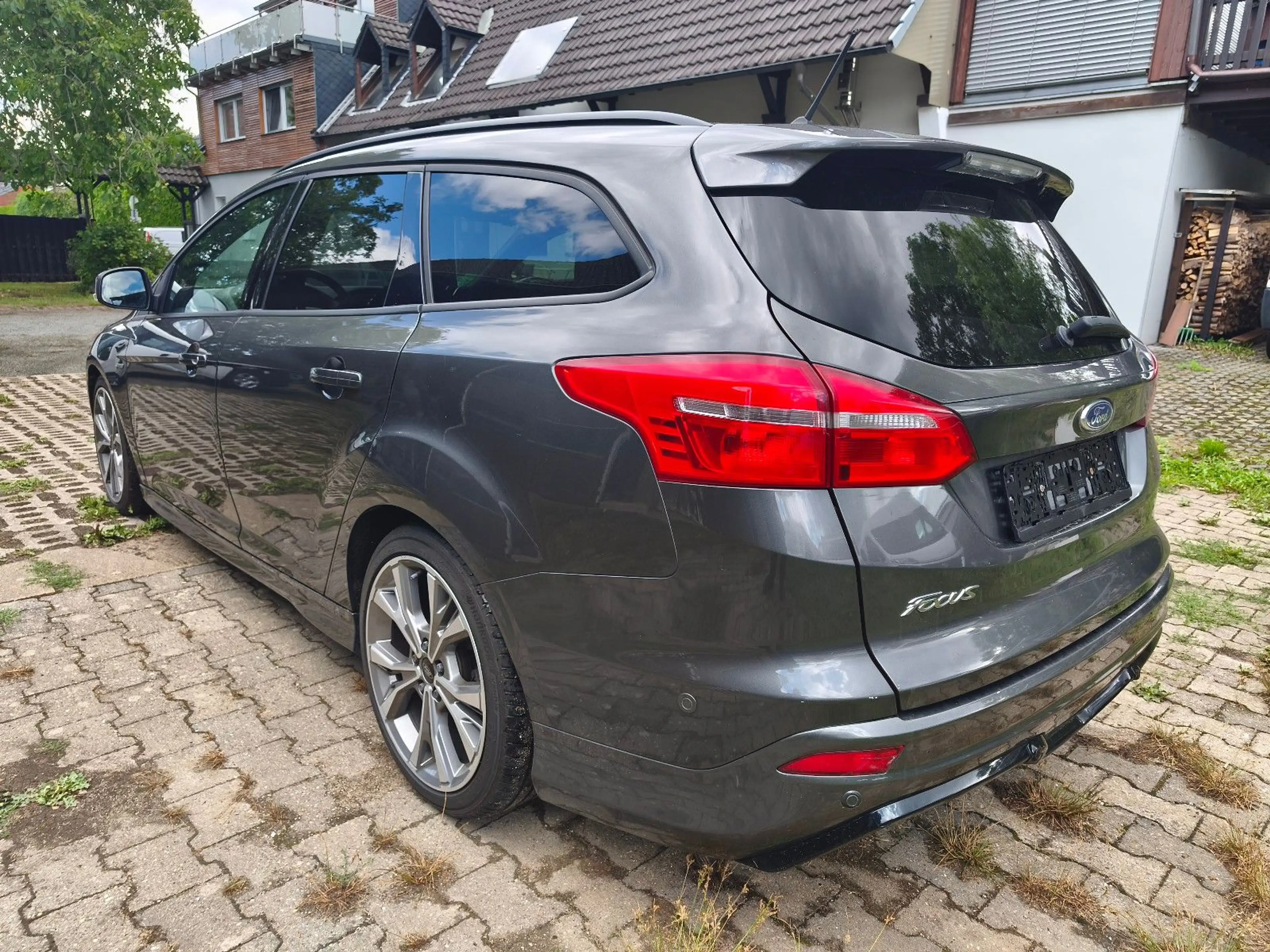 Ford Focus Turnier ST-Line/Aut./Scheckheft/1.Hand — photo 6