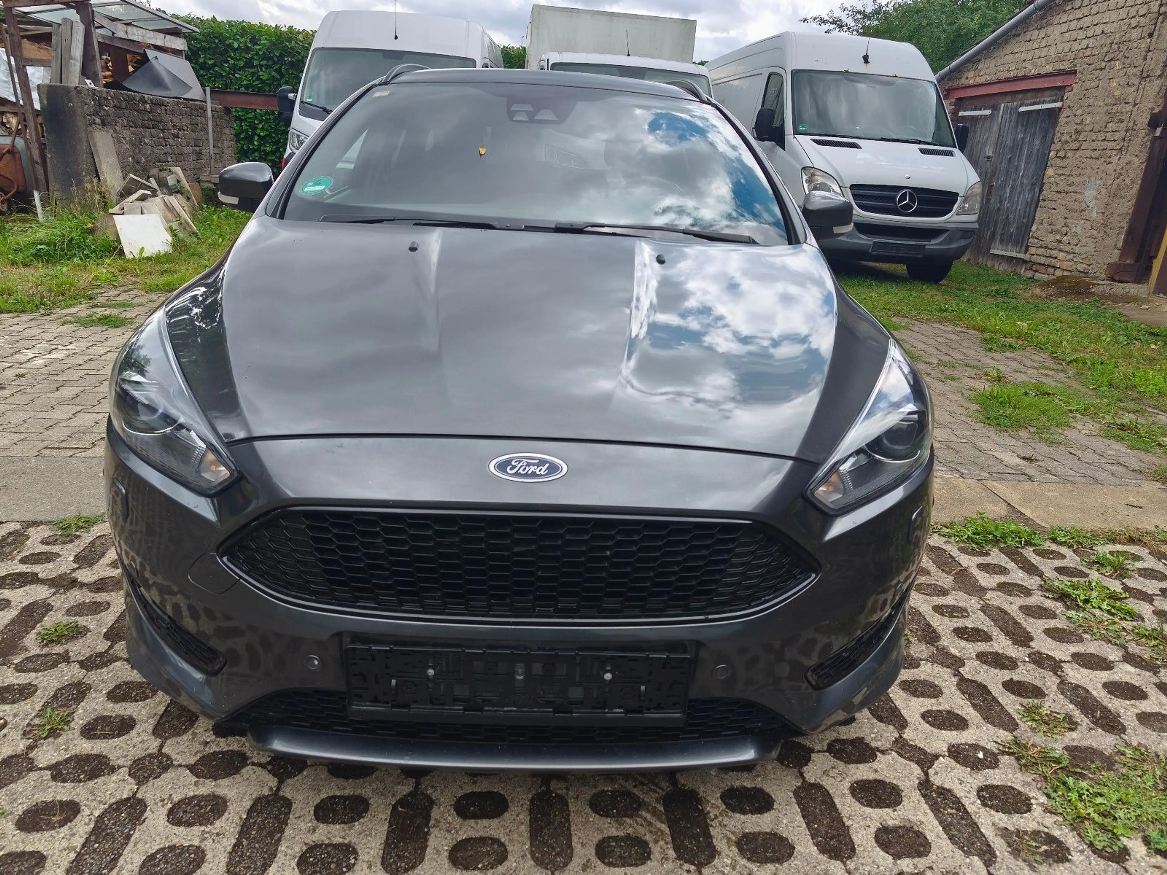 Ford Focus Turnier ST-Line/Aut./Scheckheft/1.Hand — photo 3