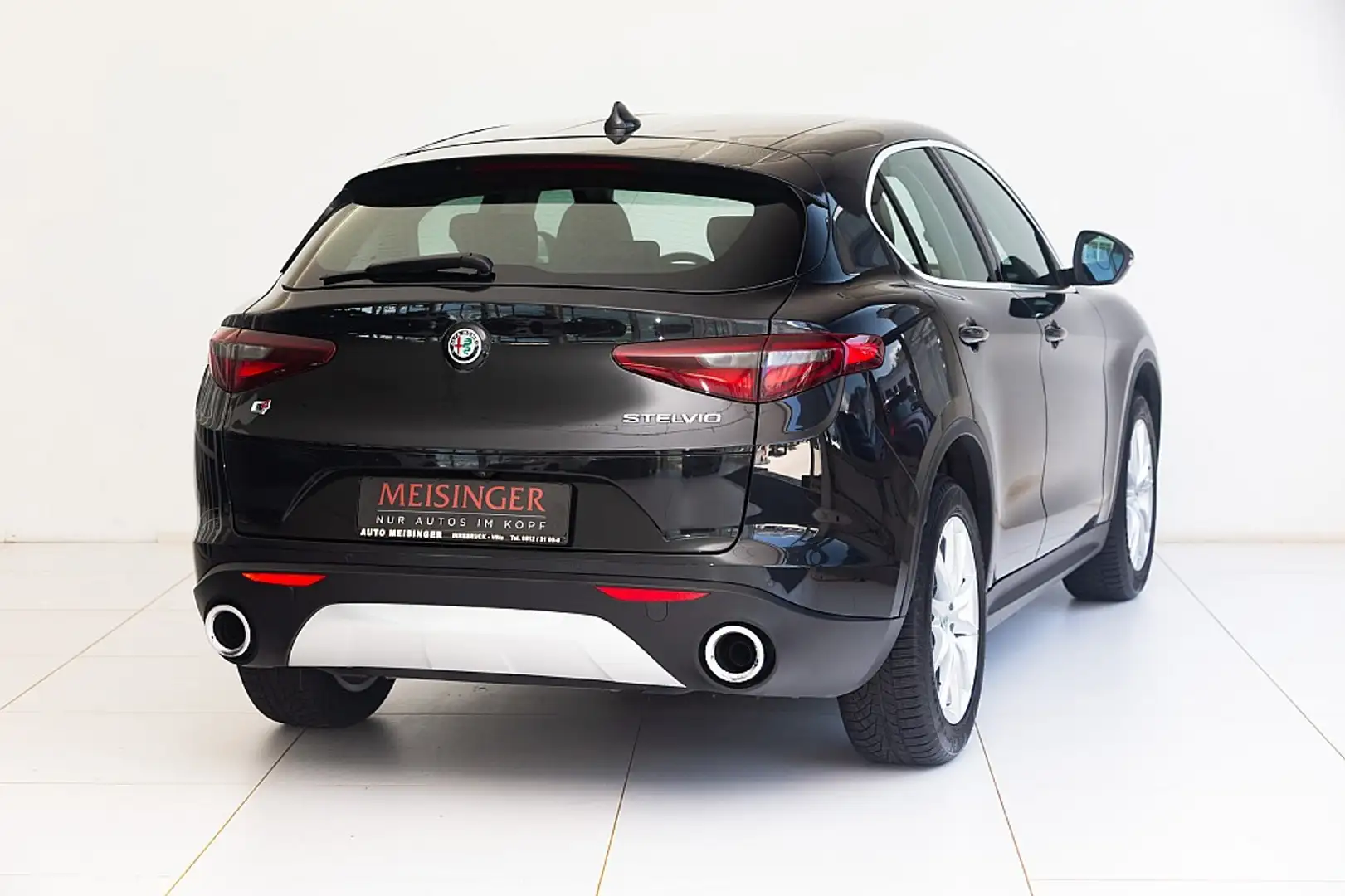 Alfa Romeo Stelvio Super 2,0 ATX AWD Schwarz - 2