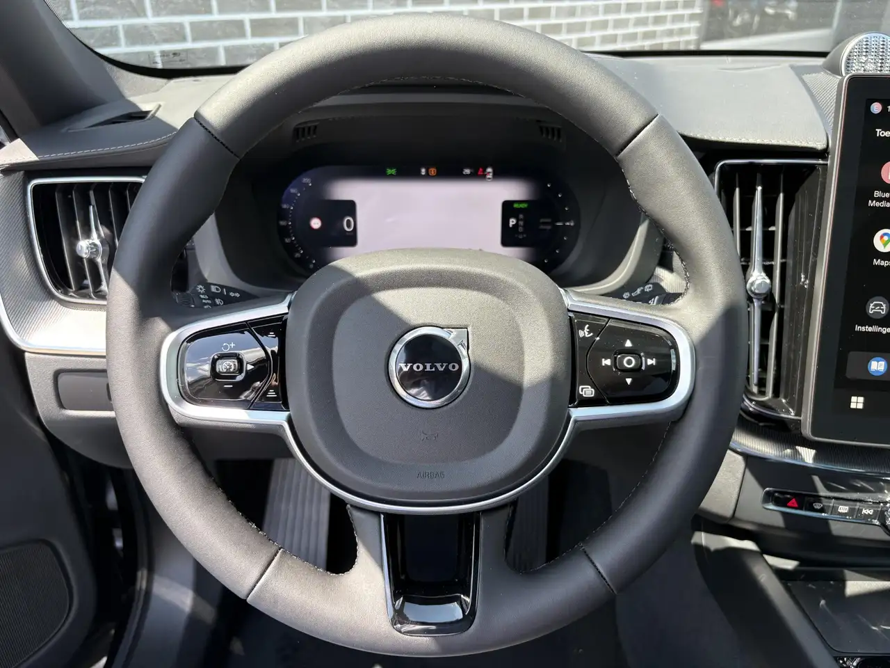 Volvo XC60 2026 — фото 10