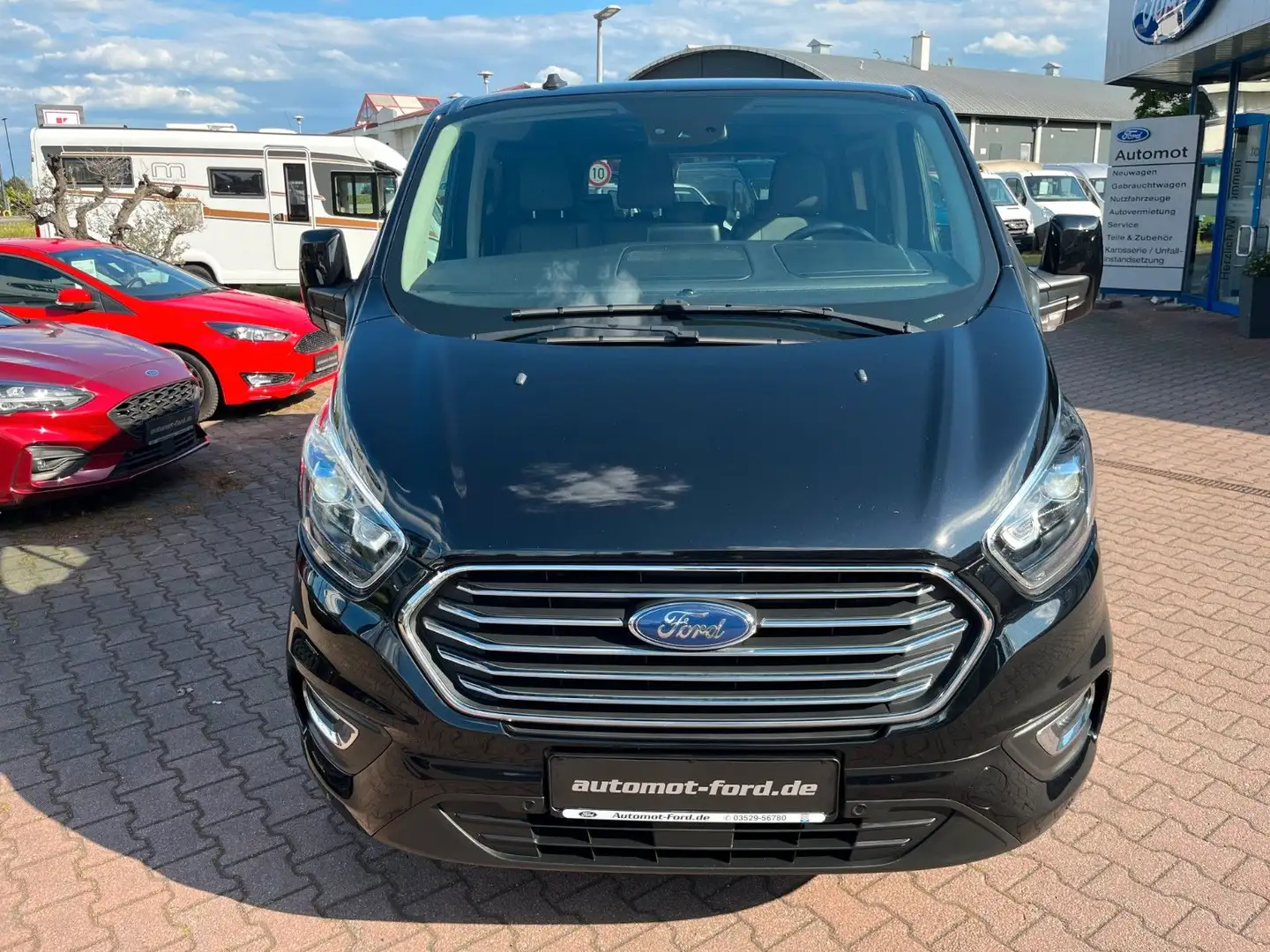 Ford Tourneo Custom L1 Titanium X*Bi-Xenon*DAB*Navi Schwarz - 2
