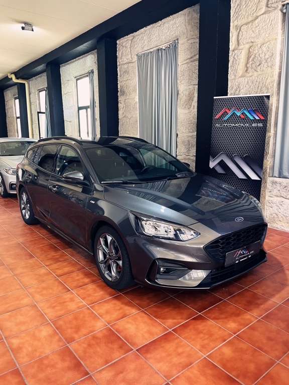 Ford Focus Sportbreak 1.0 Ecoboost MHEV ST Line - foto 1