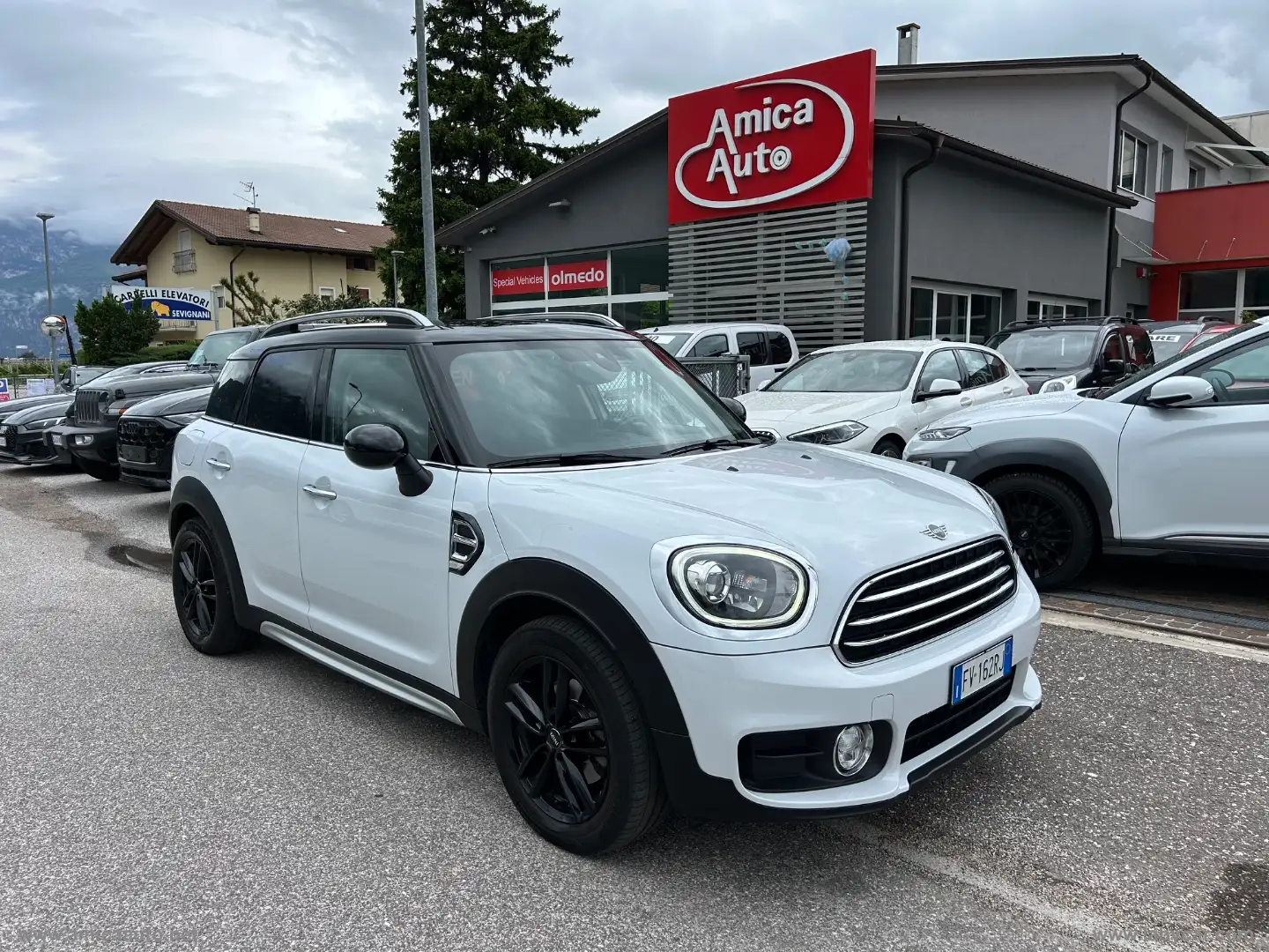 MINI Cooper Countryman Mini Cooper D Business Countryman Aut. GANCIO TRAI Bianco - 2