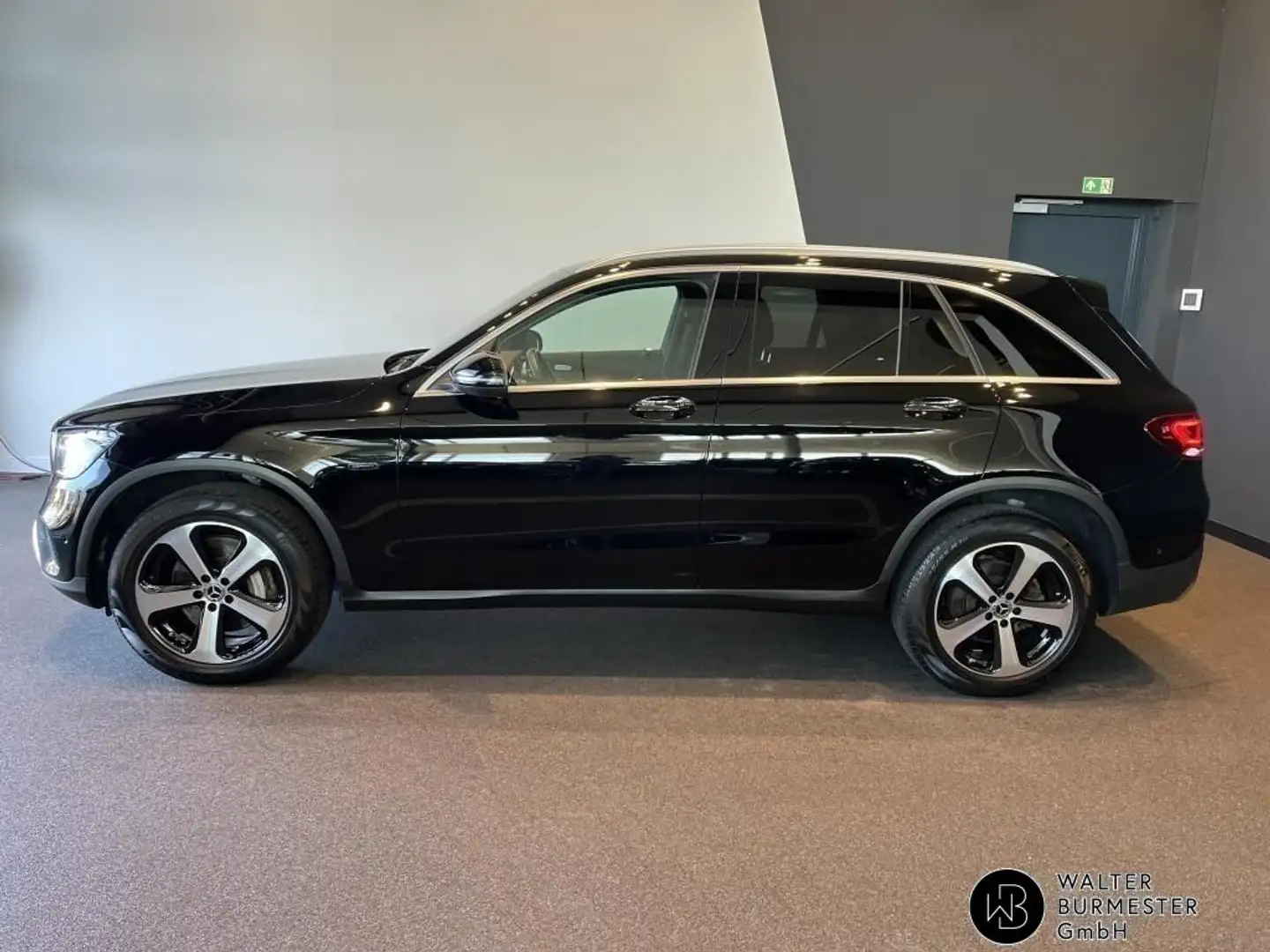 Mercedes-Benz GLC 300 de 4M +KAMERA+MBUX+PANO+AMG+NAVI+AHK+AUT Schwarz - 2