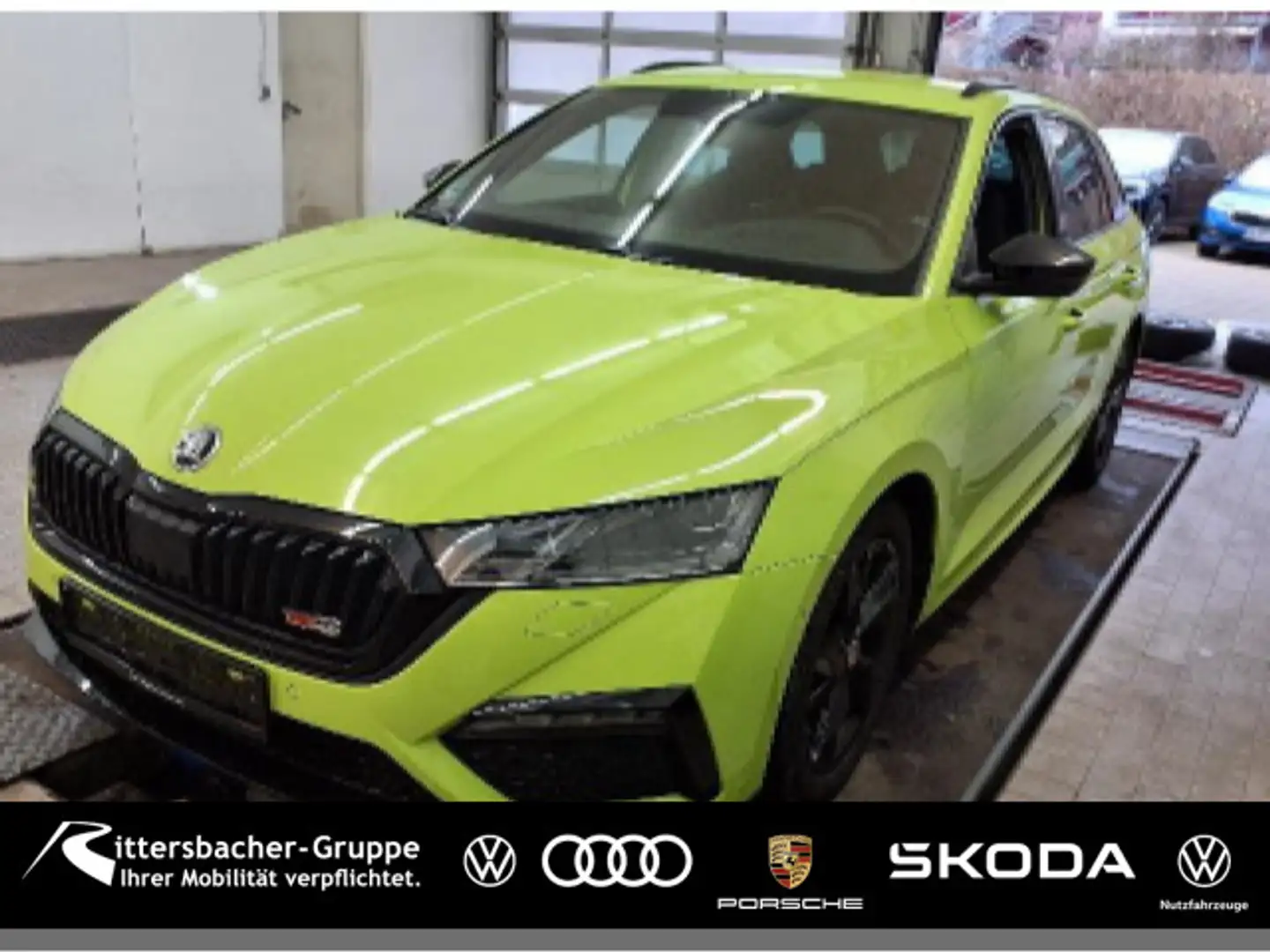 Skoda Octavia Combi RS Plus 2.0 TDI DSG 4x4 AHK Kamera Grün - 1