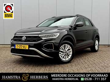 1.0 TSI Life zwart