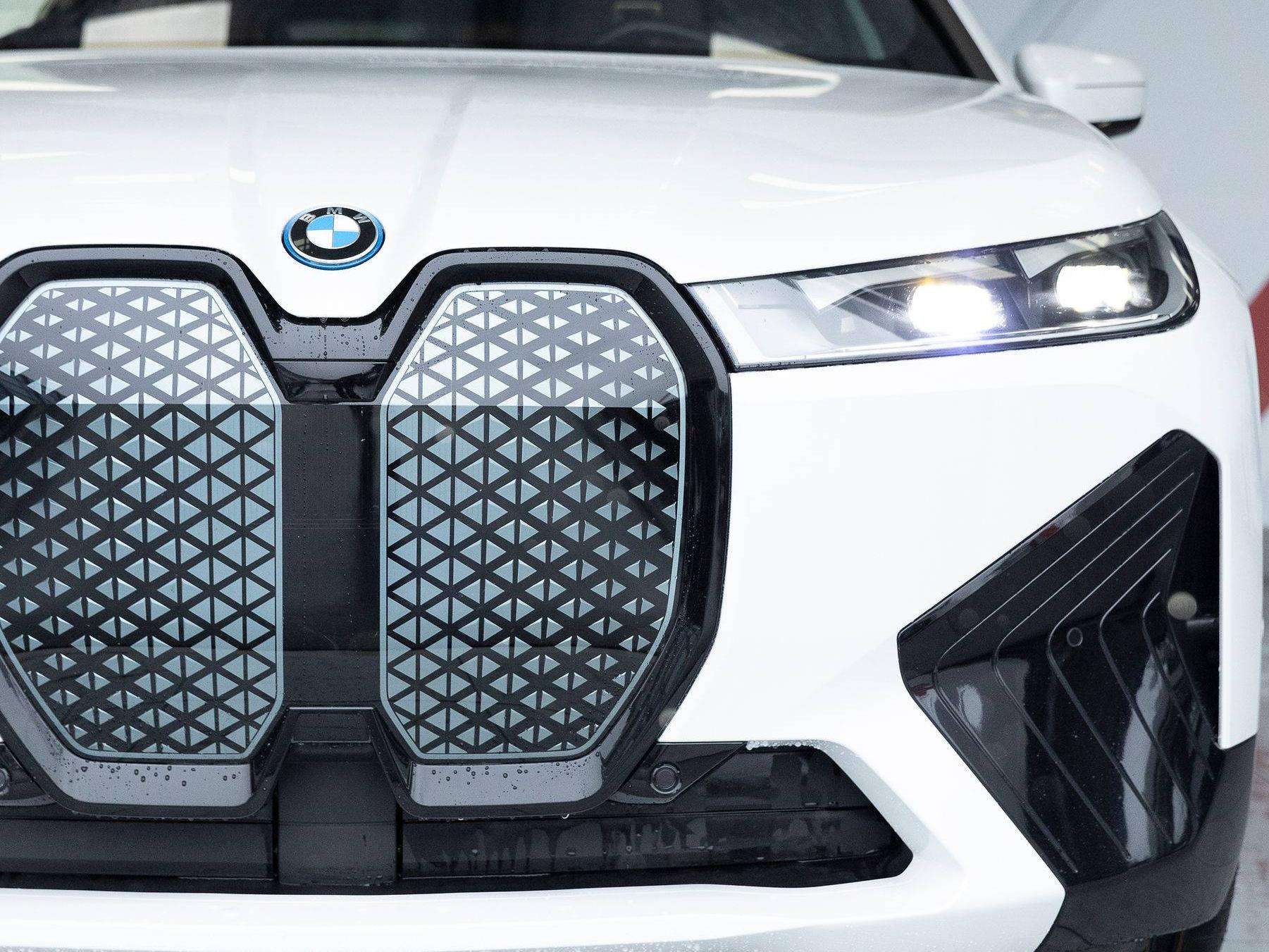 2022 BMW iX