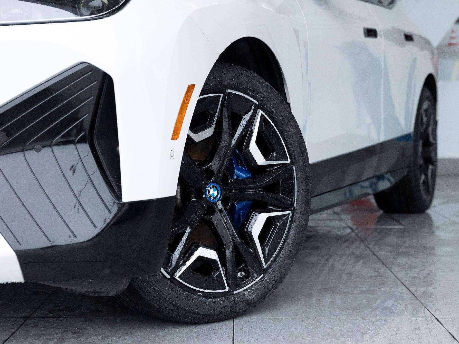 2022 BMW iX