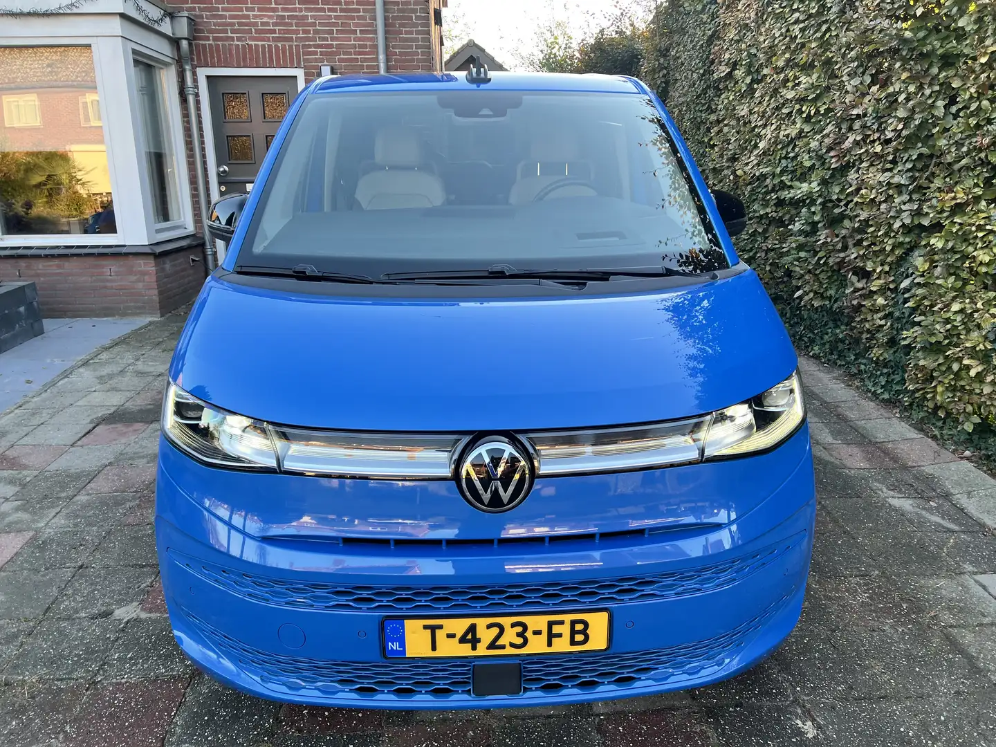 Volkswagen T5 Multivan 1.4 eHyb. L2H1 Style Синій - 2