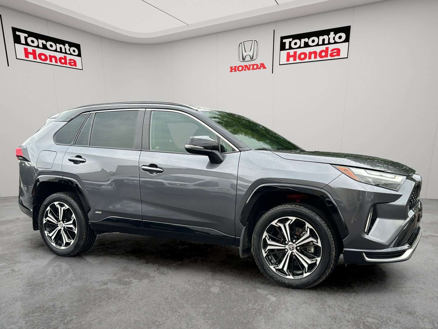 2025 Toyota RAV4 XSE AWD — снимка 1