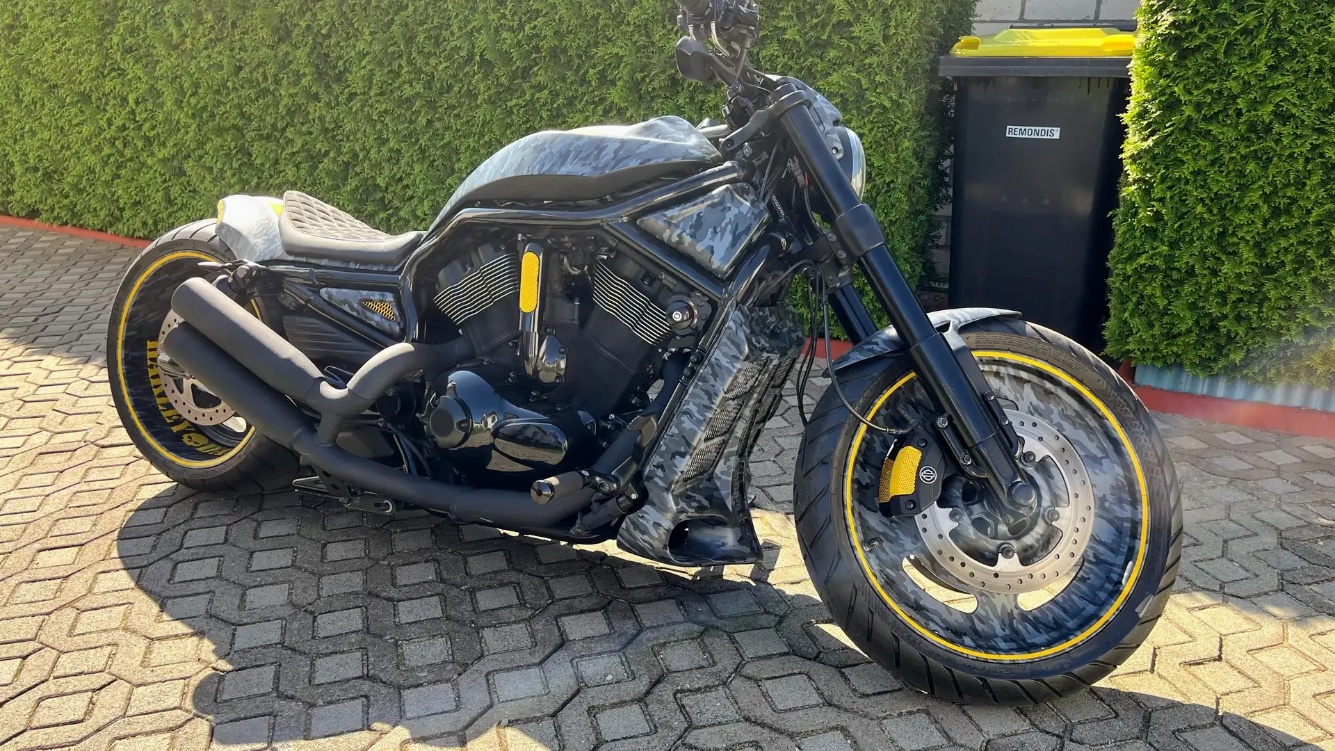 Harley-Davidson Night Rod Spezial NLC - 2