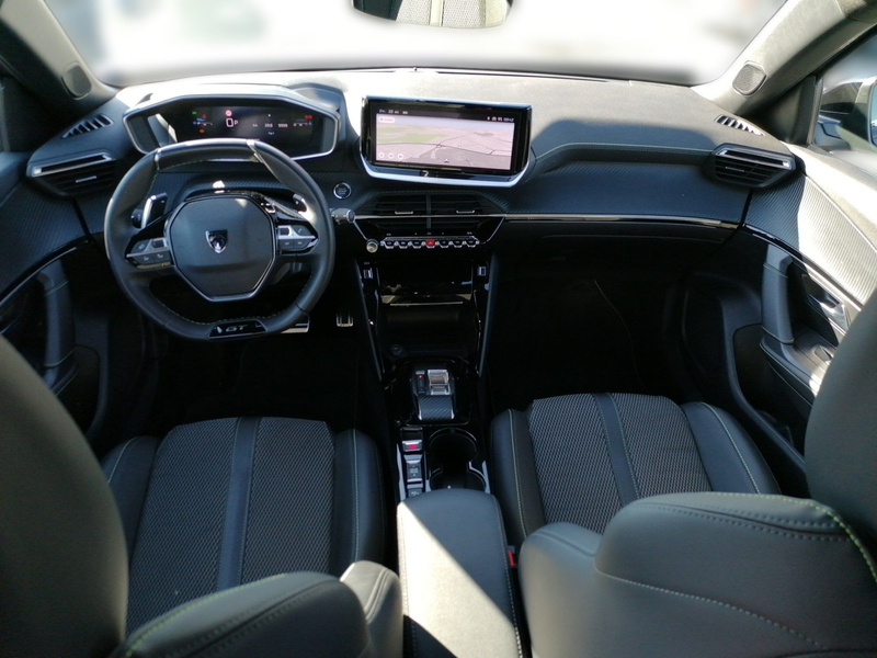 Peugeot 2008 1.2 PureTech 130 GT KeyLess LED Navi Kamera — photo 9