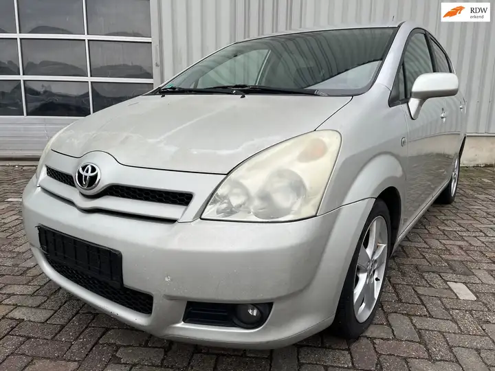 Toyota Corolla Verso 2.2 D-4D Executive start niet!