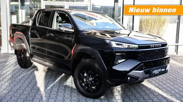Toyota Hilux 2.8 D-4D DUBBEL CABIN 48V HYBRIDE INVINCIBLE A/T 4
