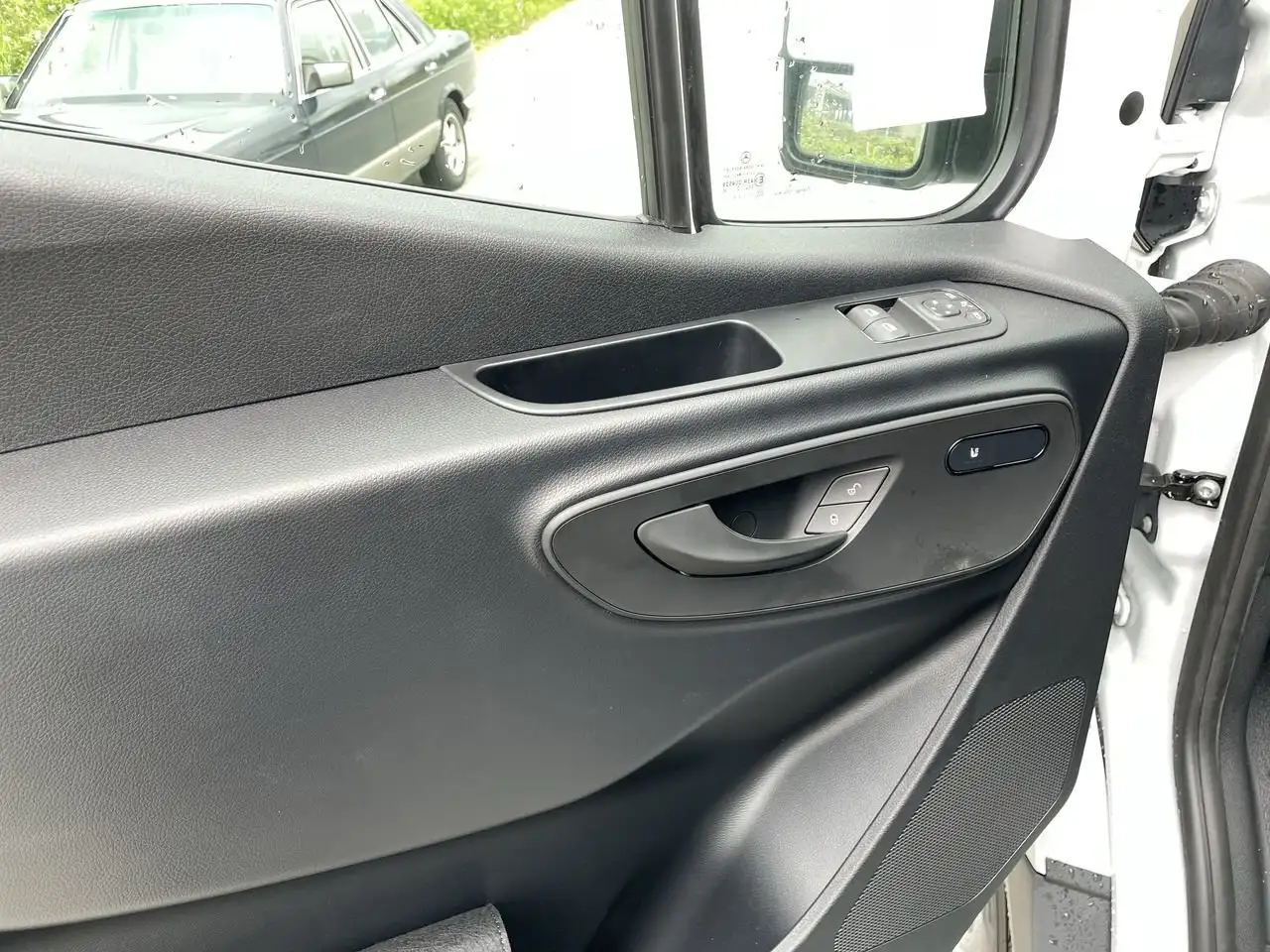 Mercedes-Benz eSprinter снимка Mercedes-Benz eSprinter