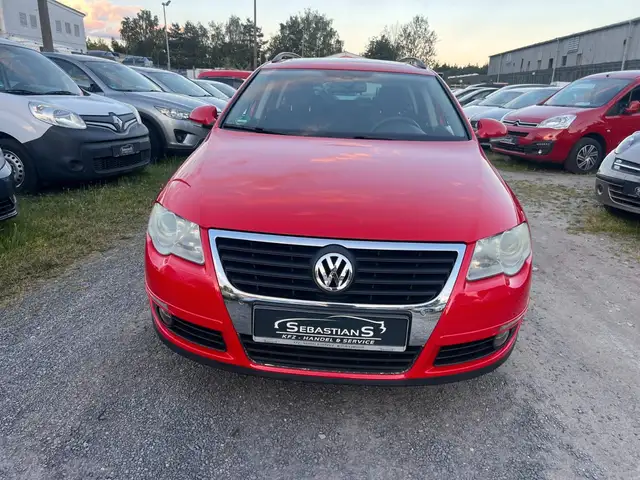 Volkswagen Passat view 2