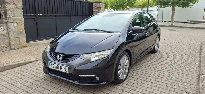 Honda Civic 2.2 i-DTEC EXECUTIVE NAVI 2013, foto 21