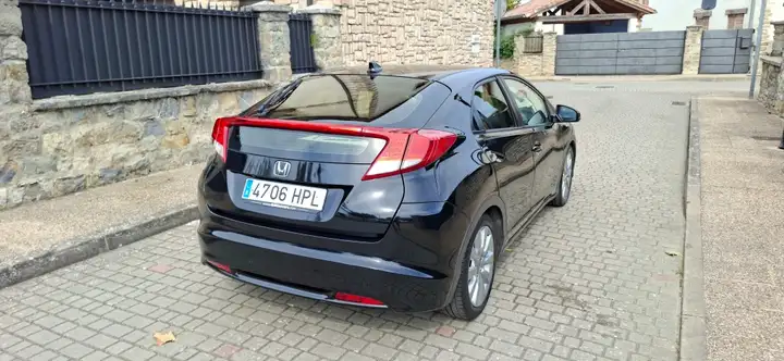 Honda Civic 2.2 i-DTEC EXECUTIVE NAVI 2013, foto 24
