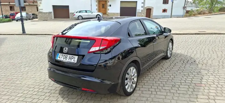Honda Civic 2.2 i-DTEC EXECUTIVE NAVI 2013, foto 18