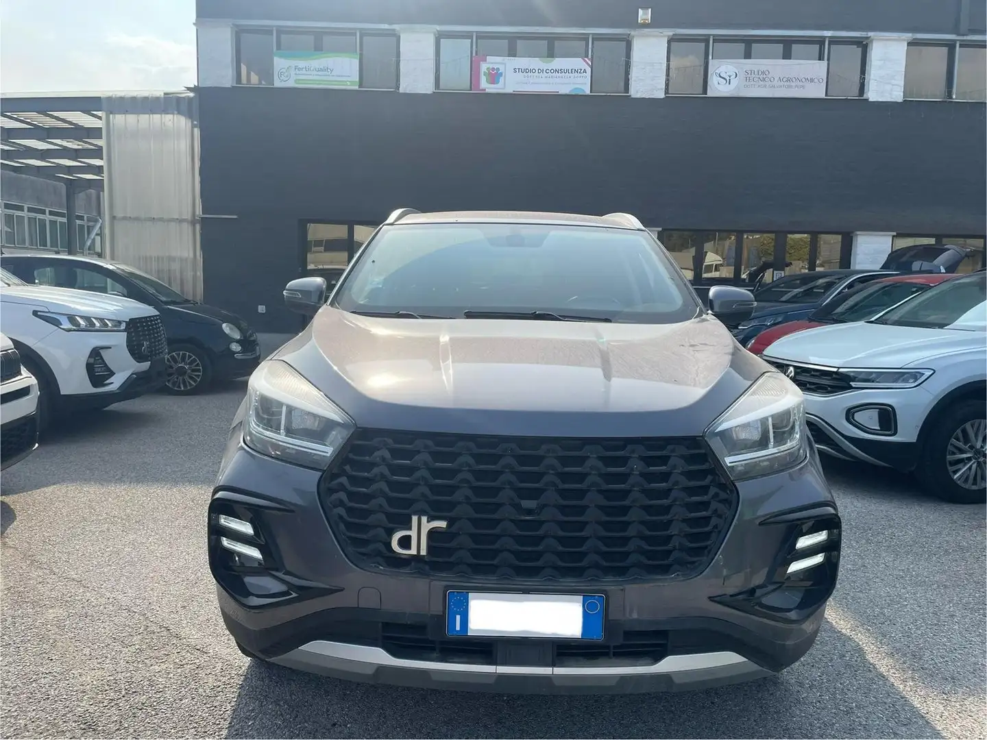 DR Automobiles DR5.0 1.5 BI-FUEL 116CV Grau - 2