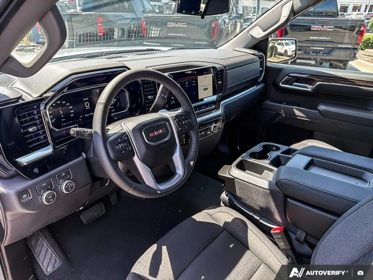 GMC Sierra 1500 снимка GMC Sierra 1500