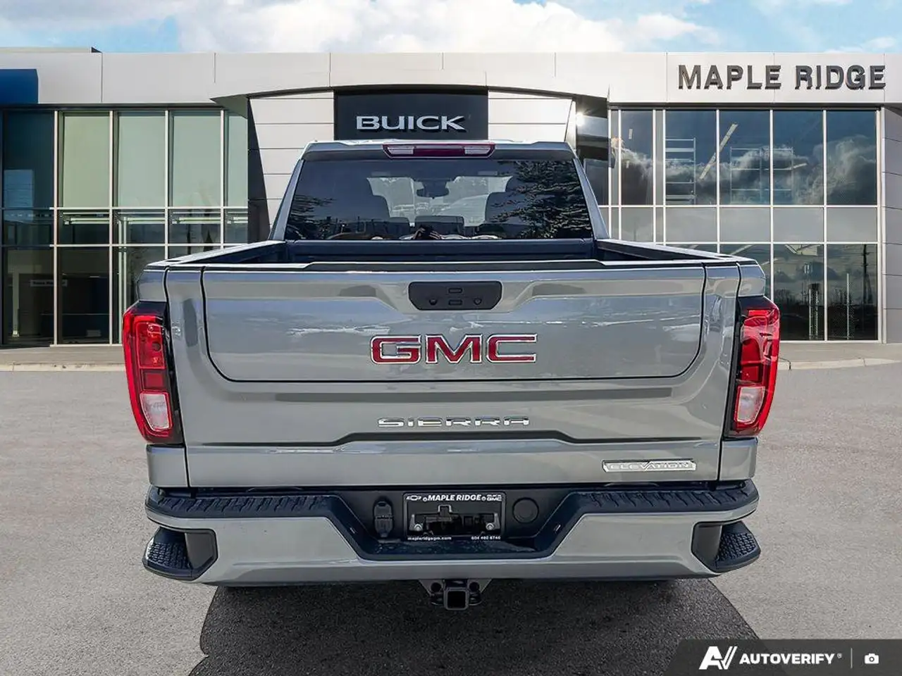 GMC Sierra 1500 снимка GMC Sierra 1500