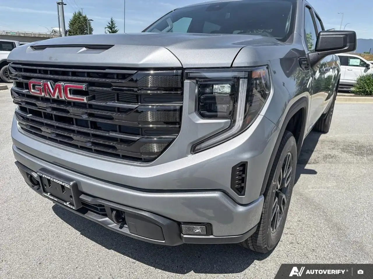 GMC Sierra 1500 снимка GMC Sierra 1500