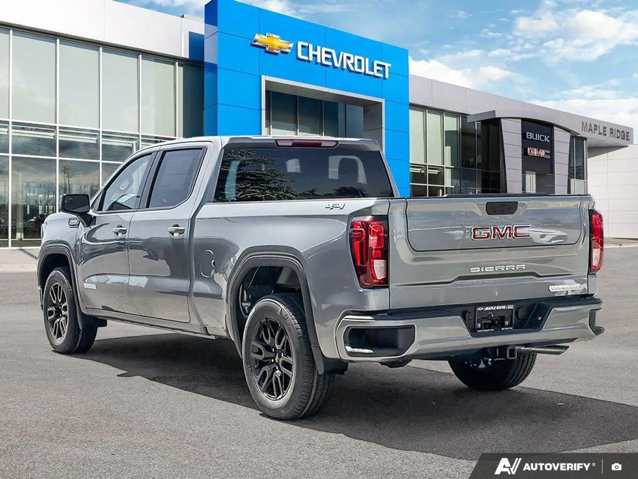 GMC Sierra 1500 снимка GMC Sierra 1500