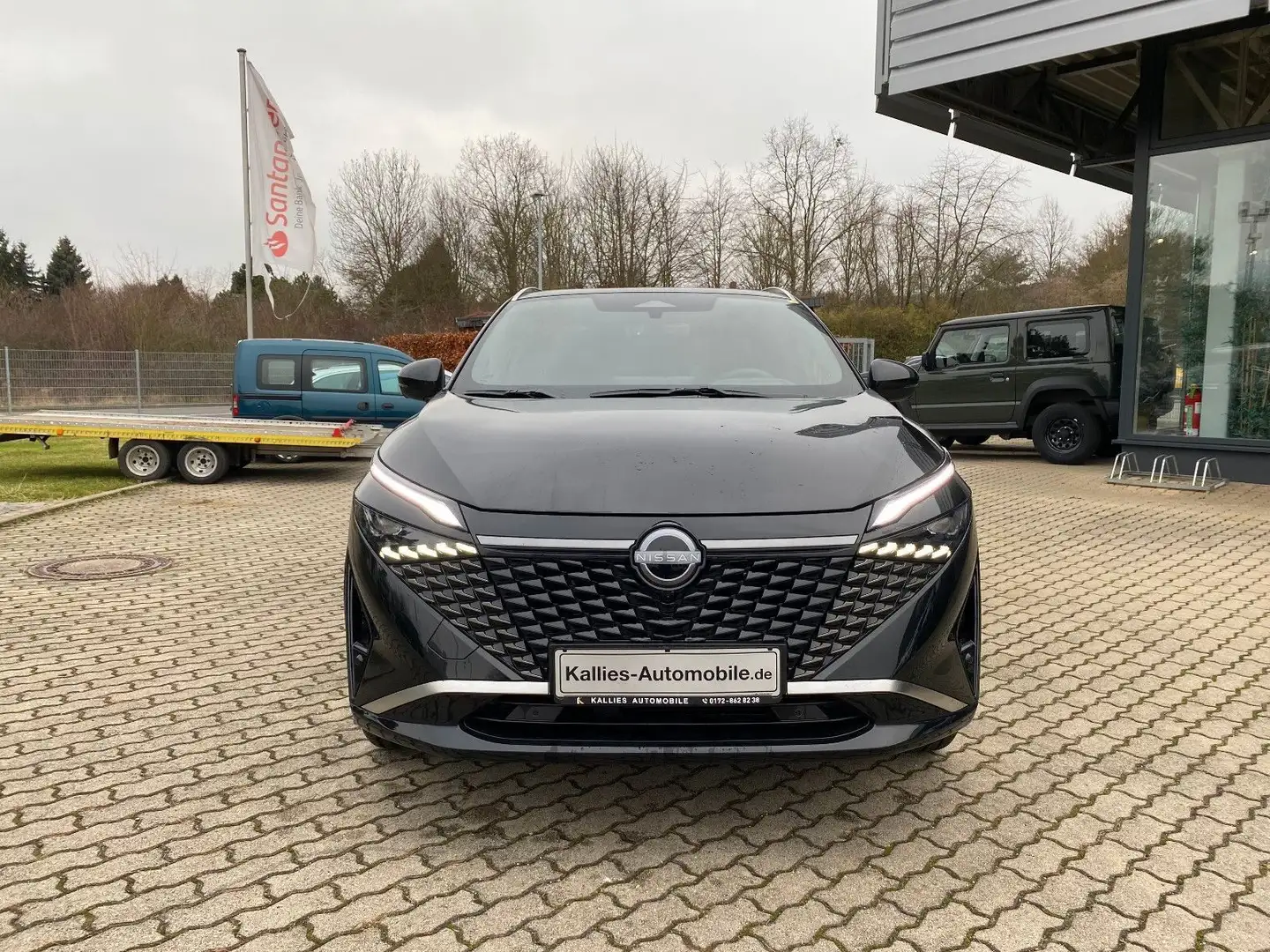 Nissan Qashqai 1.3 Tekna+ SHZ+PANO+LED+HUD+360° KAMERA Schwarz - 2