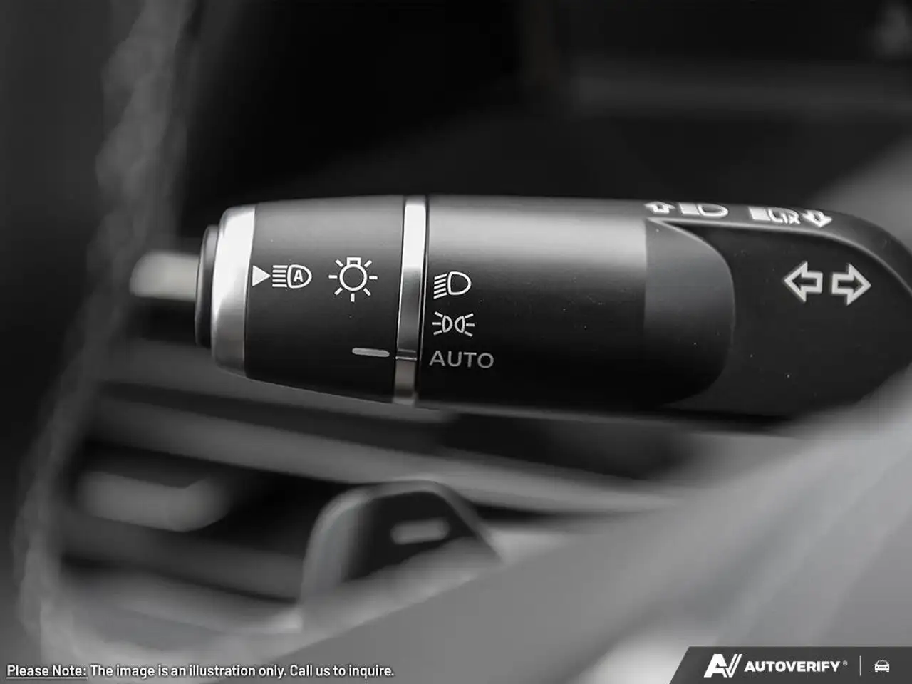 Infiniti QX80 снимка Infiniti QX80