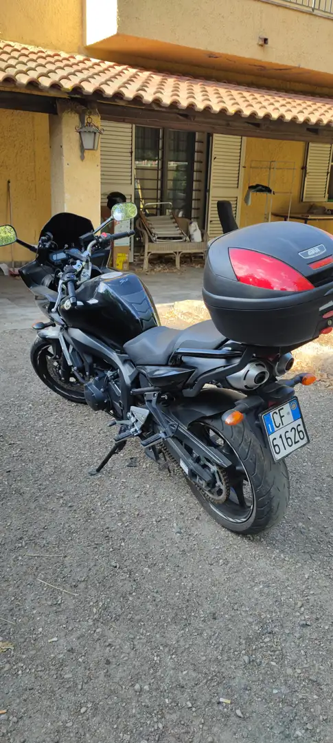 Yamaha FZR 600 Fazer Negro - 2
