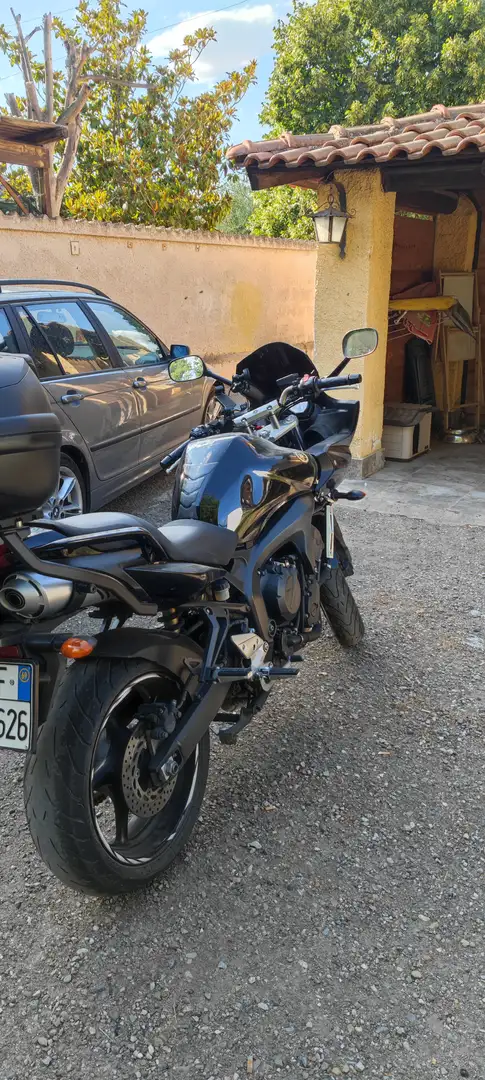 Yamaha FZR 600 Fazer Negro - 1