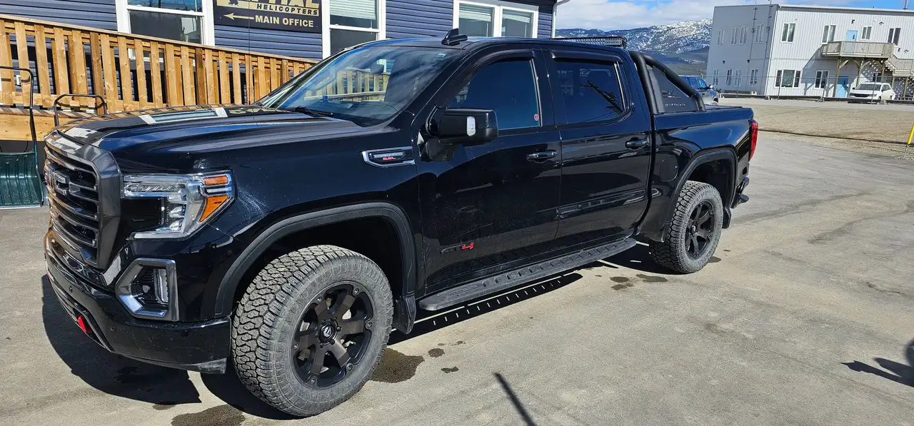 GMC Sierra 1500 снимка GMC Sierra 1500