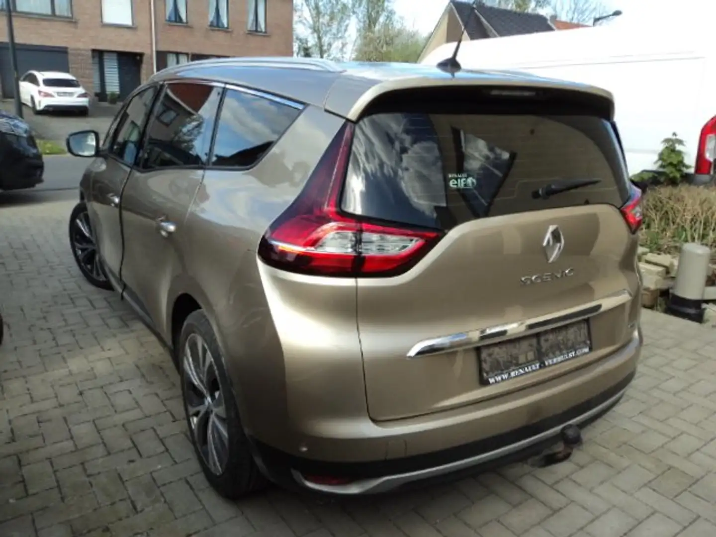 Renault Grand Scenic 1.5 dCi Energy Intens EDC Grijs - 2