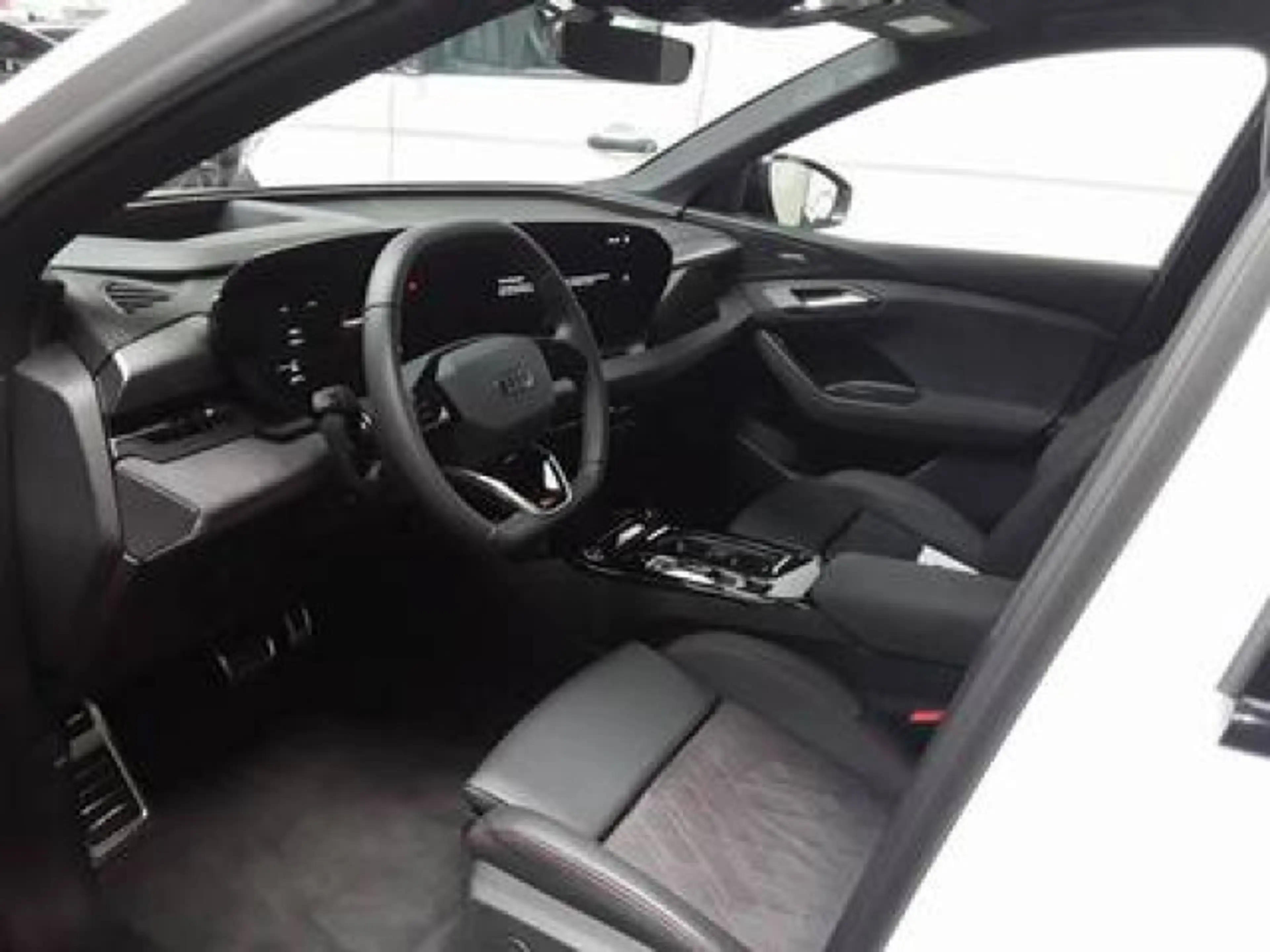 Audi e-tron Q6 S-Line e-tron qu 21 AHK B&O HuD PANO 5 — photo 5
