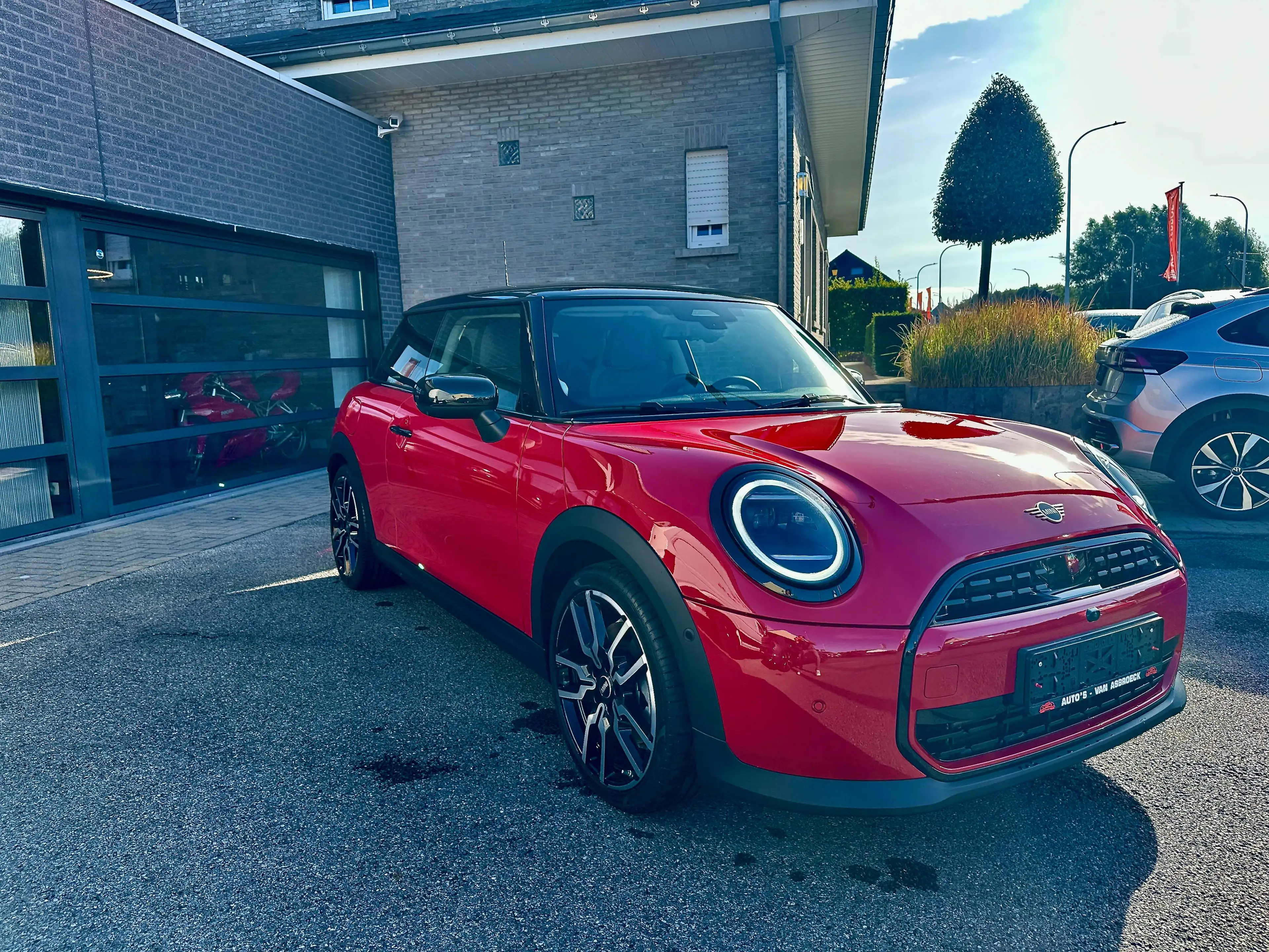 MINI Cooper C Classic Trim Pack L / Panorama Schuifdak & 360° Camera — photo 7