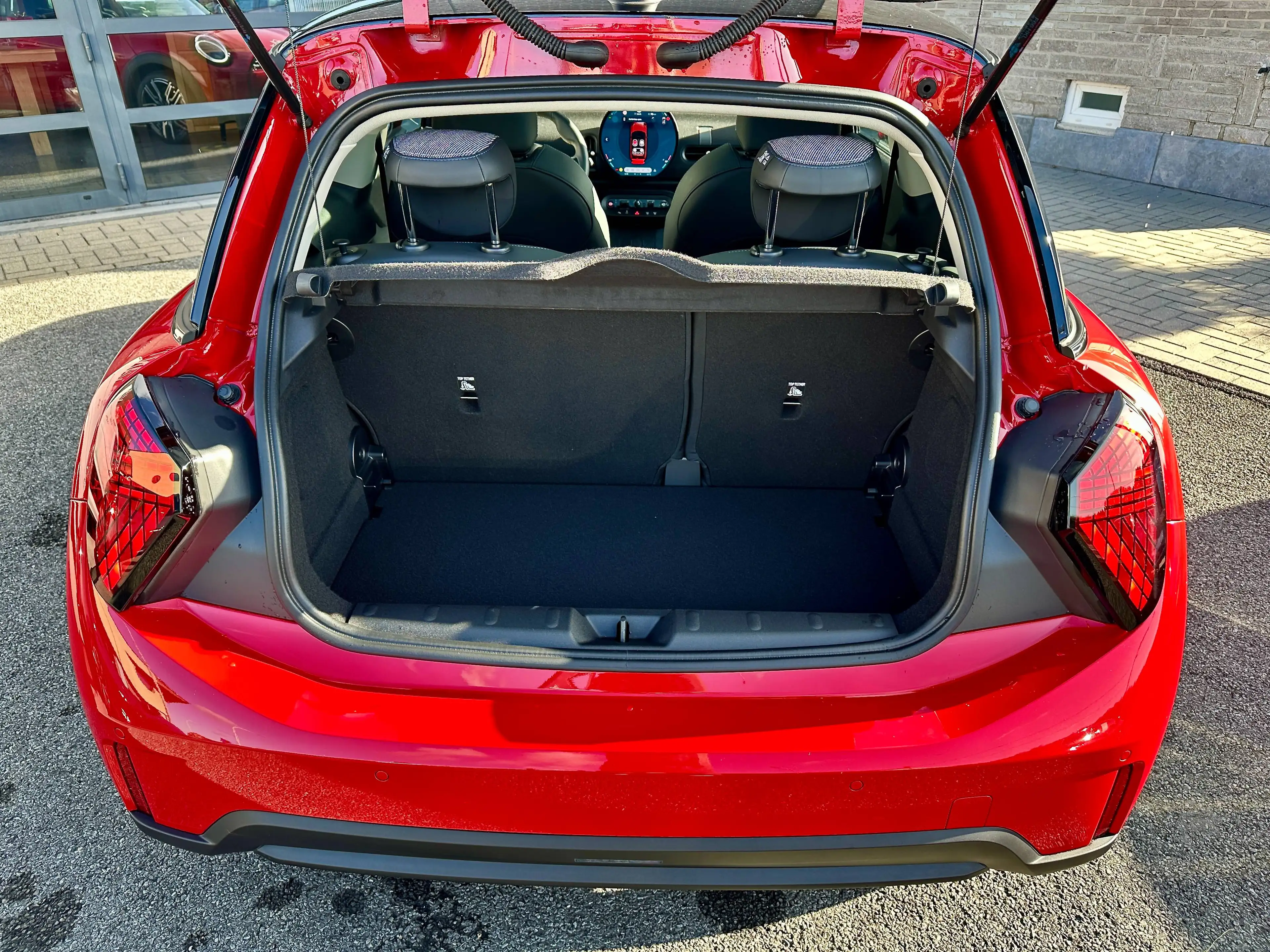 MINI Cooper C Classic Trim Pack L / Panorama Schuifdak & 360° Camera — photo 4