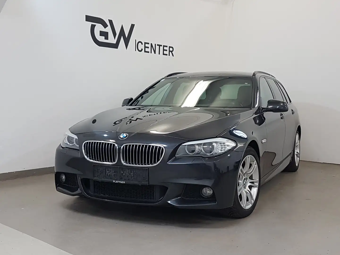 BMW 520 d Touring Aut. F11 M Paket Grau - 1