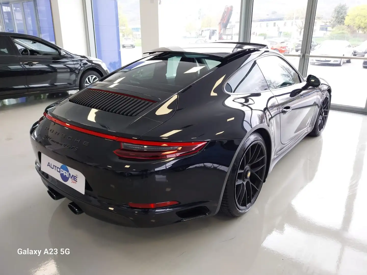 Porsche 911 3.0 Carrera 4 GTS Coupé Nero - 2