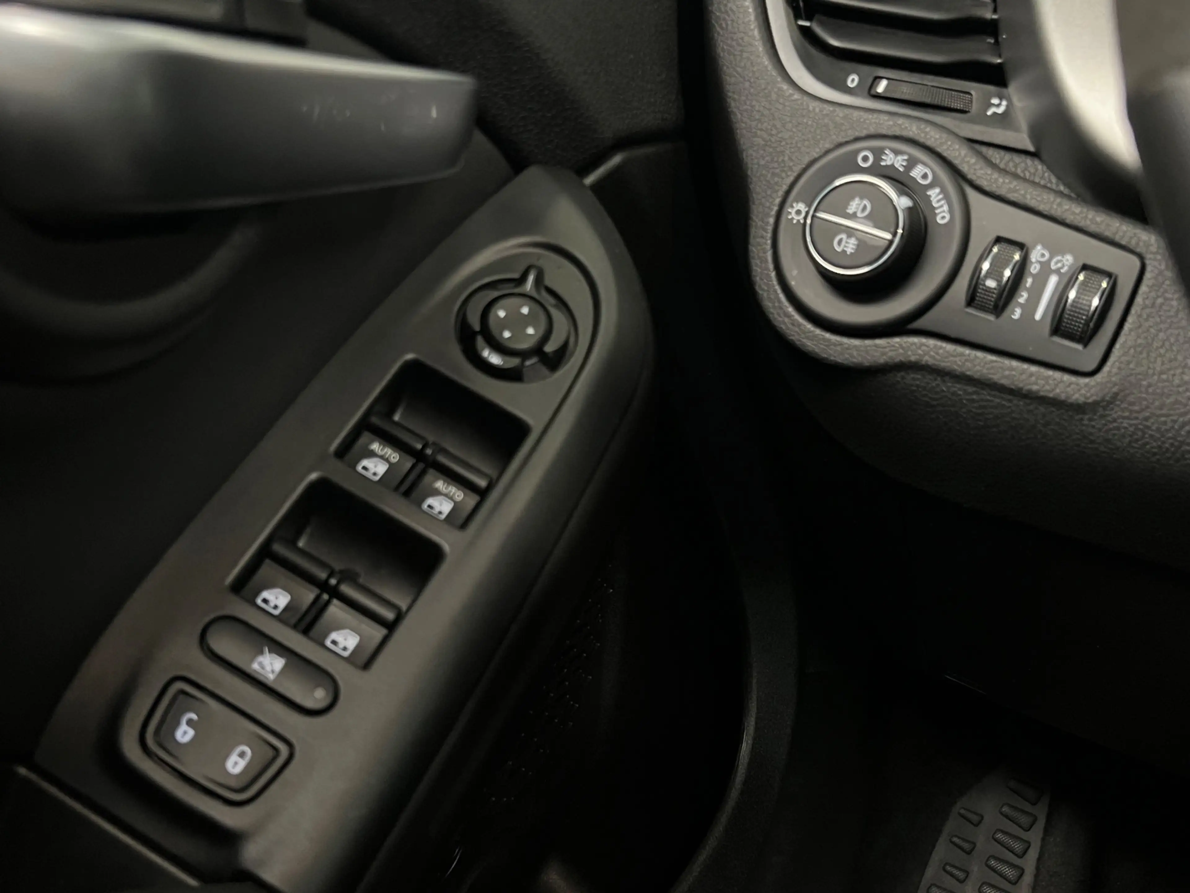 Fiat 500X 1.5 Hybrid Sport Cabrio Dolcevita CAMERA|KEYLESS|D — photo 30
