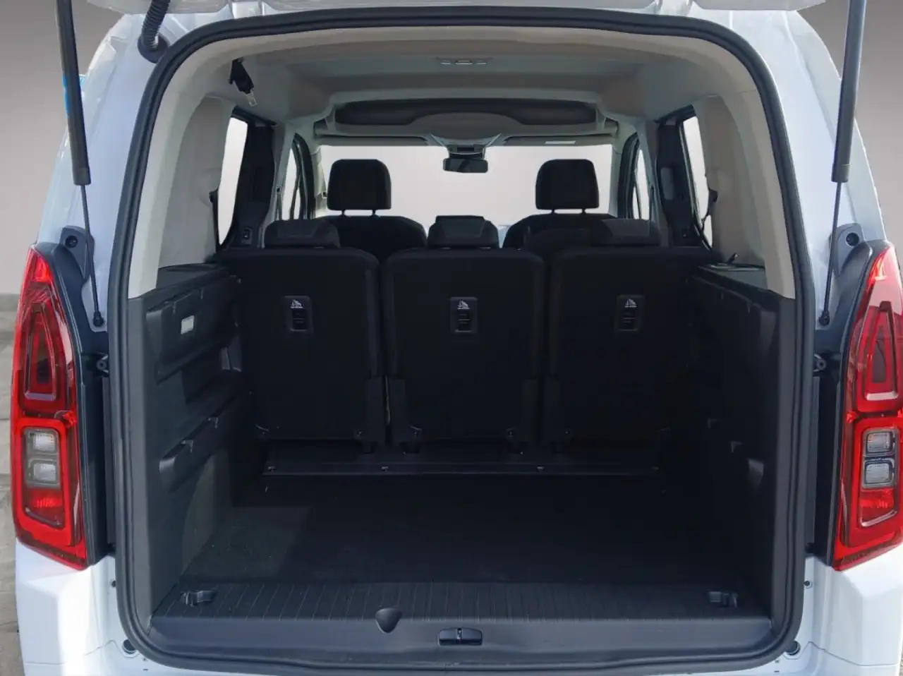 Opel Combo , GS, L, 1.5 Diesel (96 kW/130 PS), 6-Gang, S 21