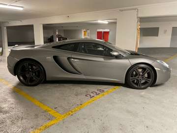 12C Coupe 3.8 ssg7