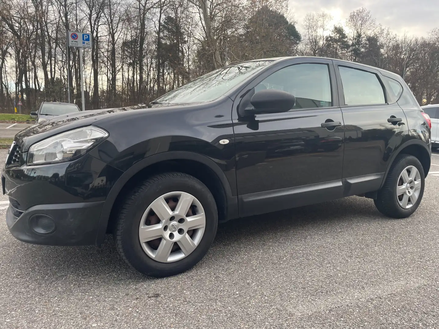 Nissan Qashqai Qashqai 1.6 16V *Neopatentati* Zwart - 2