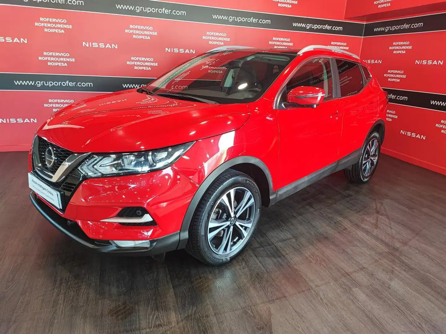 Nissan Qashqai 1.3 DIG-T N-Connecta 4x2 103kW Rosso - 1