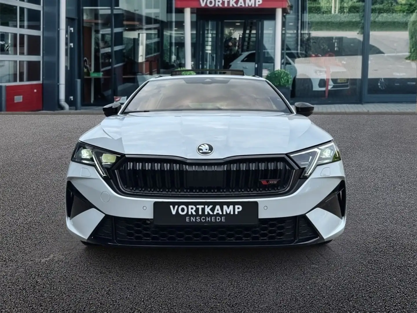Skoda Octavia 2.0 TSI RS 265PK PANO-DAK/TREKHAAK/CAMERA/STOELVER Wit - 2