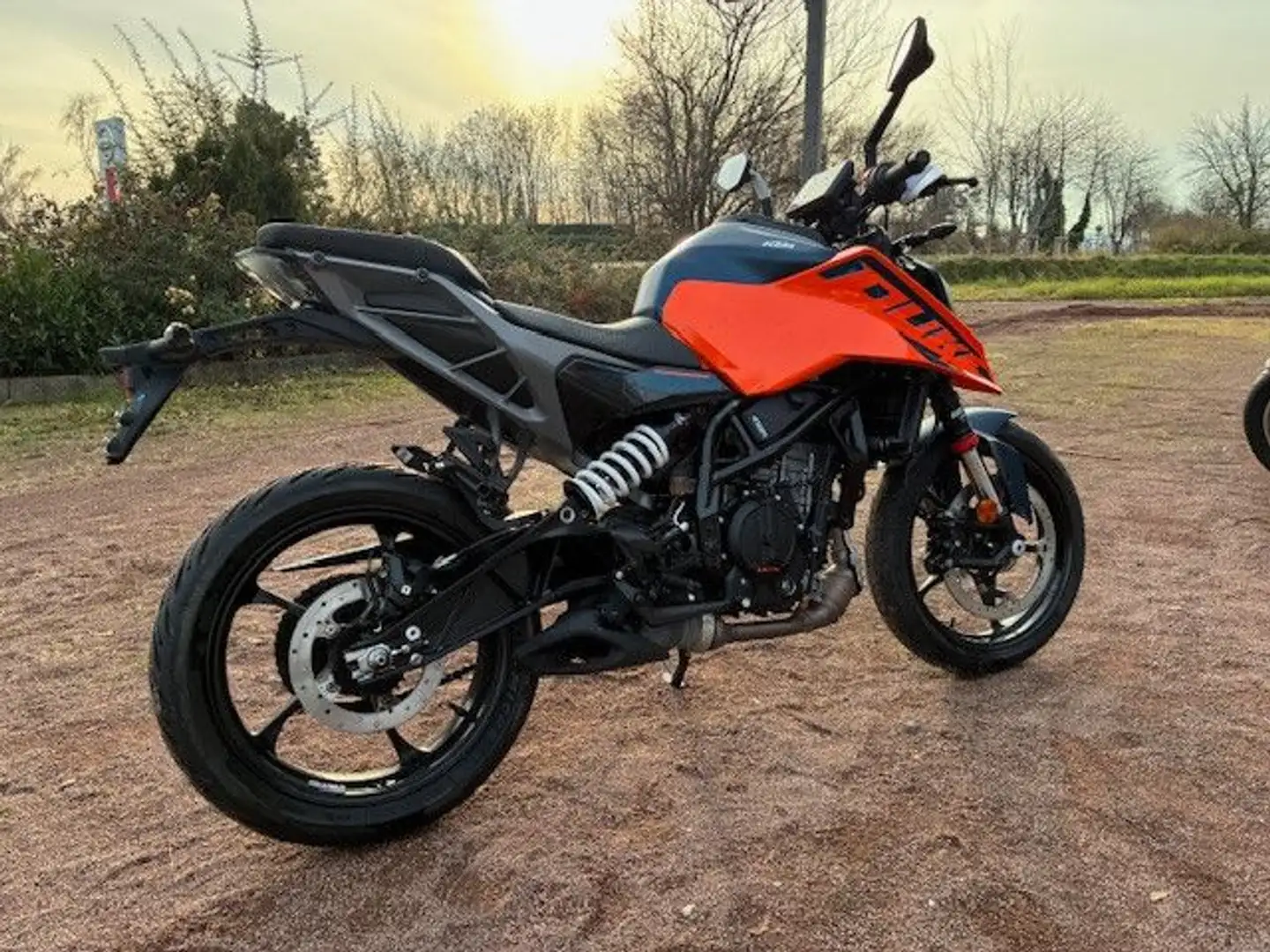 KTM 125 Duke Naranja - 2